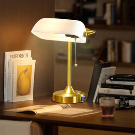 EJIAXIN compact lamp fits narrow desks for focused tasks.