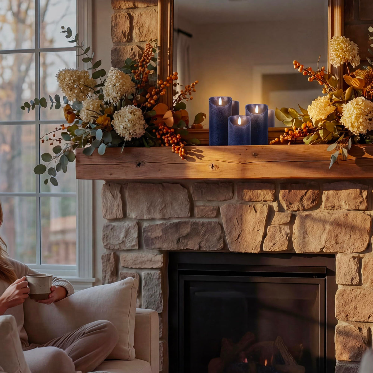 Set of three candles arrives as a cohesive navy display.