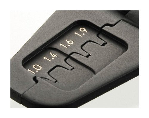 ENGINEER PA-09 handles crimp range AWG 32 to 20 in action.
