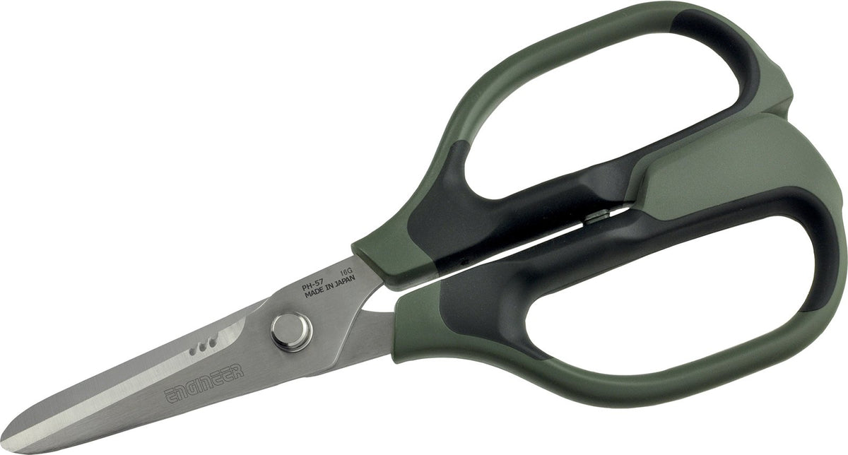 ENGINEER PH-57 ergonomic handle and finger guard enable safer cutting.