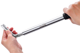EPAuto lug wrench includes a carry bag for organized storage.