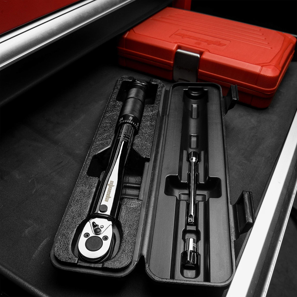 EPAuto plastic storage case included with torque wrench