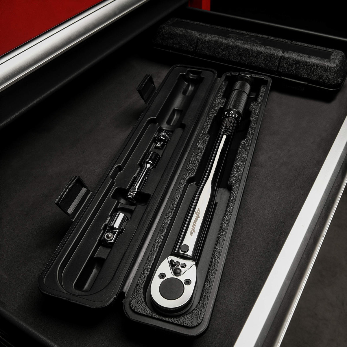 EPAuto pre-calibrated to ±4 percent for dependable readings