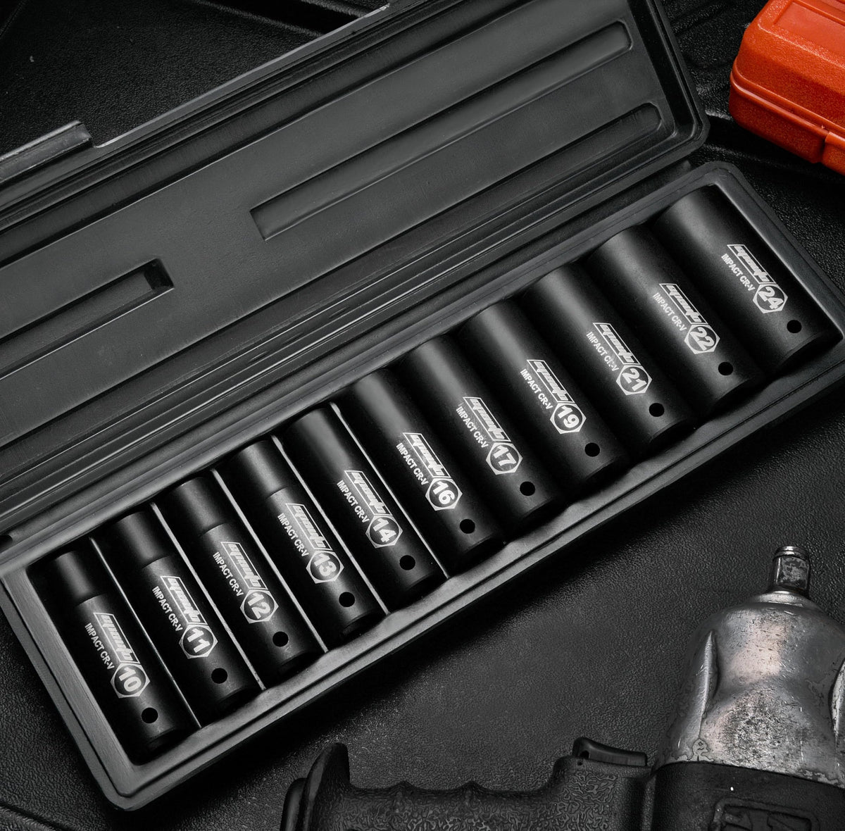 EPAuto compact storage case keeps sockets organized for quick access.