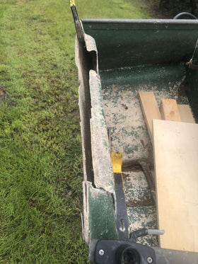 Epox-Sci Re-Rot mixing resin-hardener demonstrates simple prep for repairs