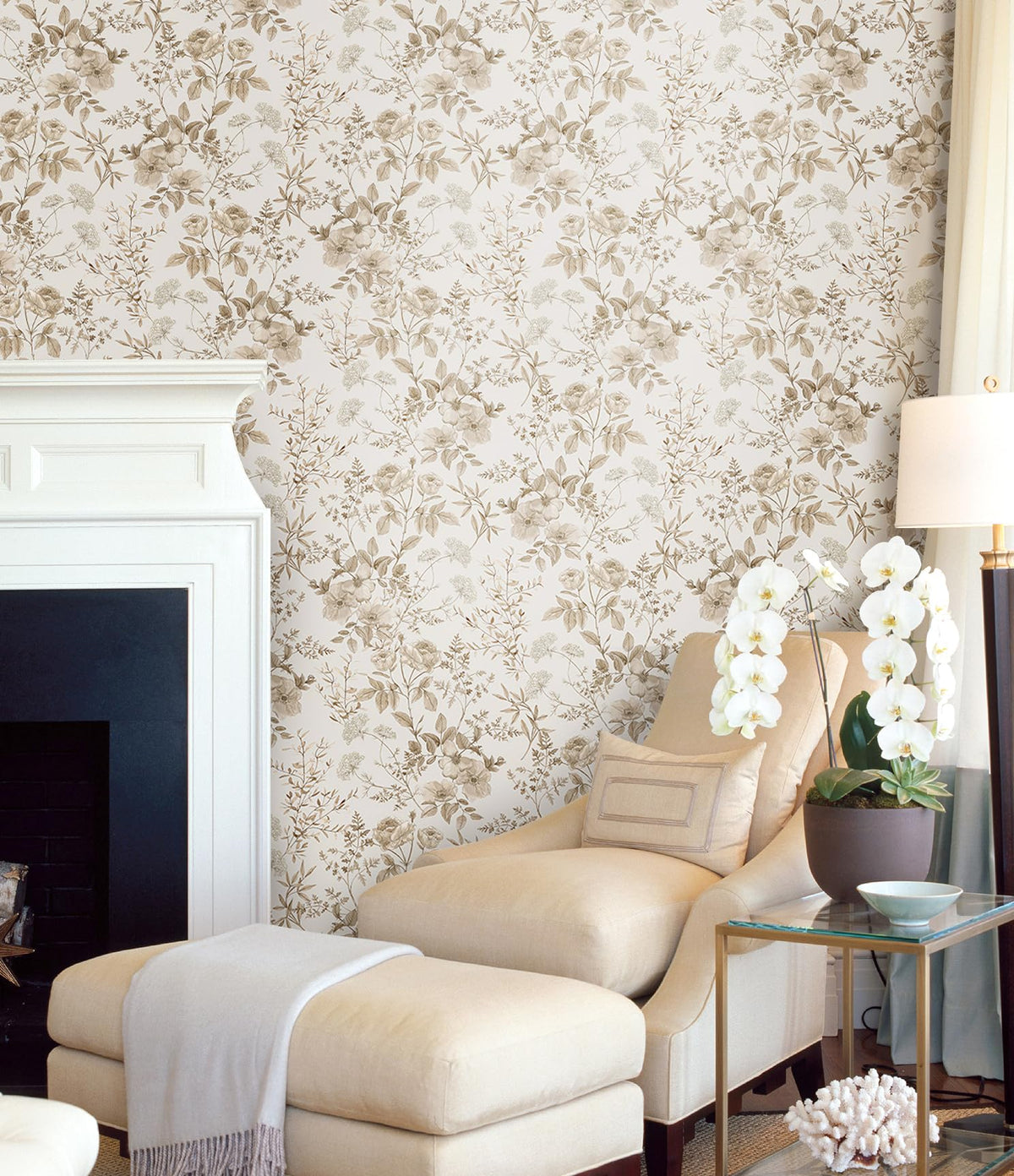 Erfoni rose-peony flowers detail creates a vivid, natural look on walls.