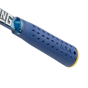Estwing E6-22BLC in-use during bricklaying demonstrates versatility on site.