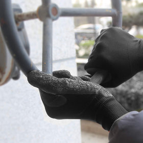 Evridwear gloves enhance dexterity and grip for precise tasks.