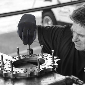 Evridwear gloves maintain grip in both wet and dry conditions.