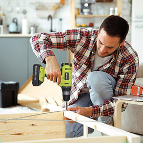FADAKWALT cordless drill with LED light for improved visibility