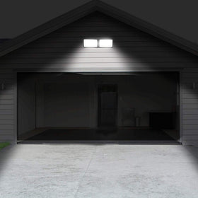 FAGUANGAO built-in light sensor enabling automatic day-night operation.