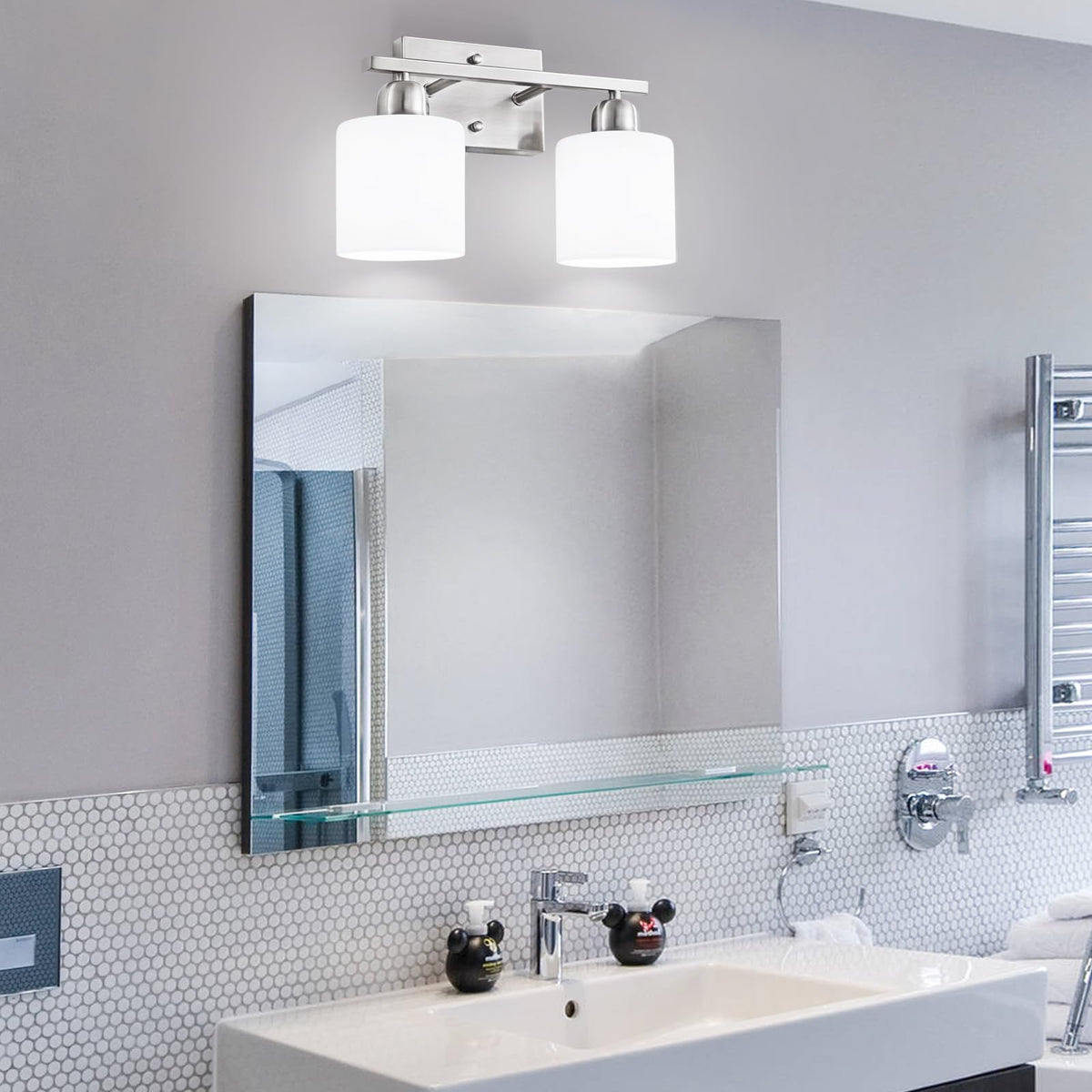 FAISHILAN versatile fixture suits mirrors, desks, and entryways.