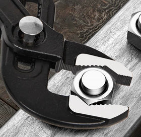 Falichchch slip-joint design with spring button for quick adjustments.