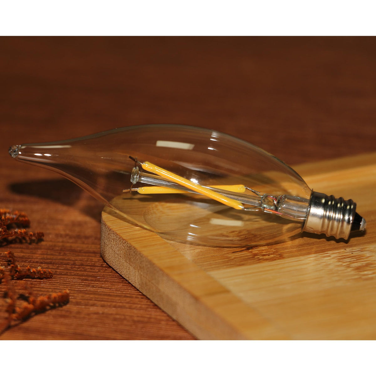 FANNIS 200-lumen brightness for noticeable, inviting illumination