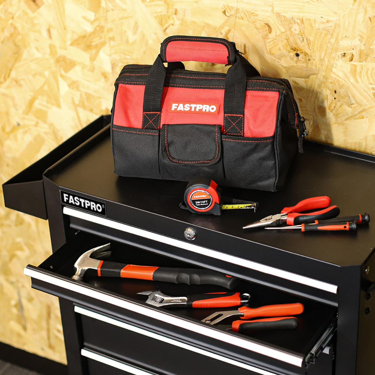 FASTPRO adjustable wrench in use demonstrates smooth adjustment and reliable leverage