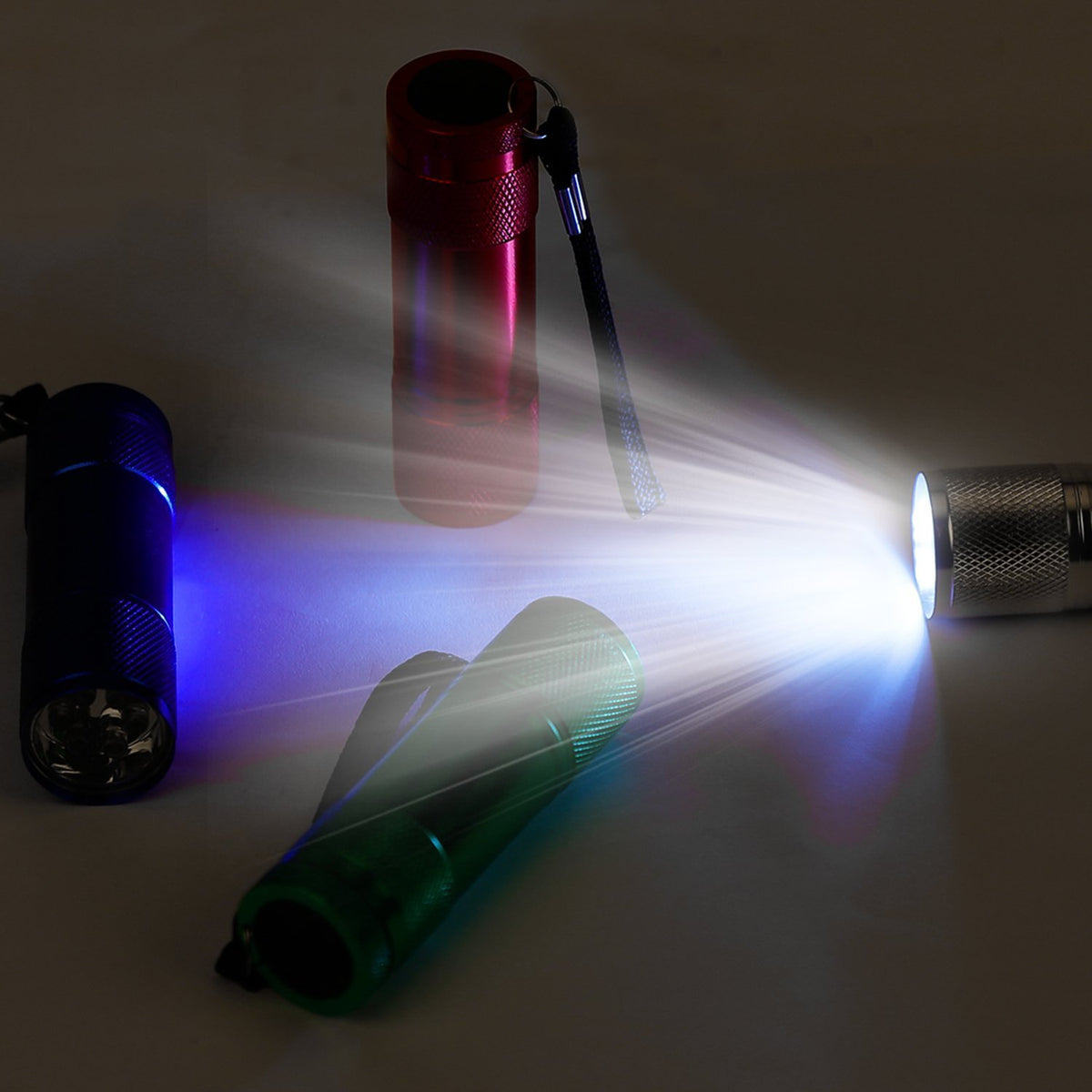 FASTPRO flashlight rear cap and insulation removal for first use
