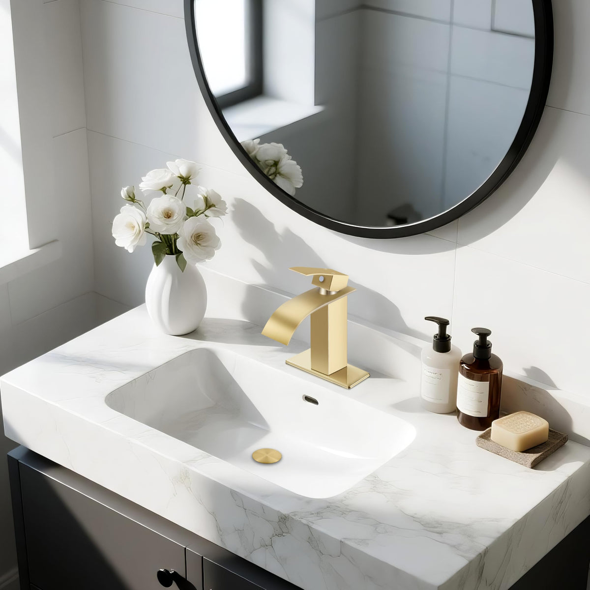FDKW brushed gold finish resists corrosion and is easy to clean.