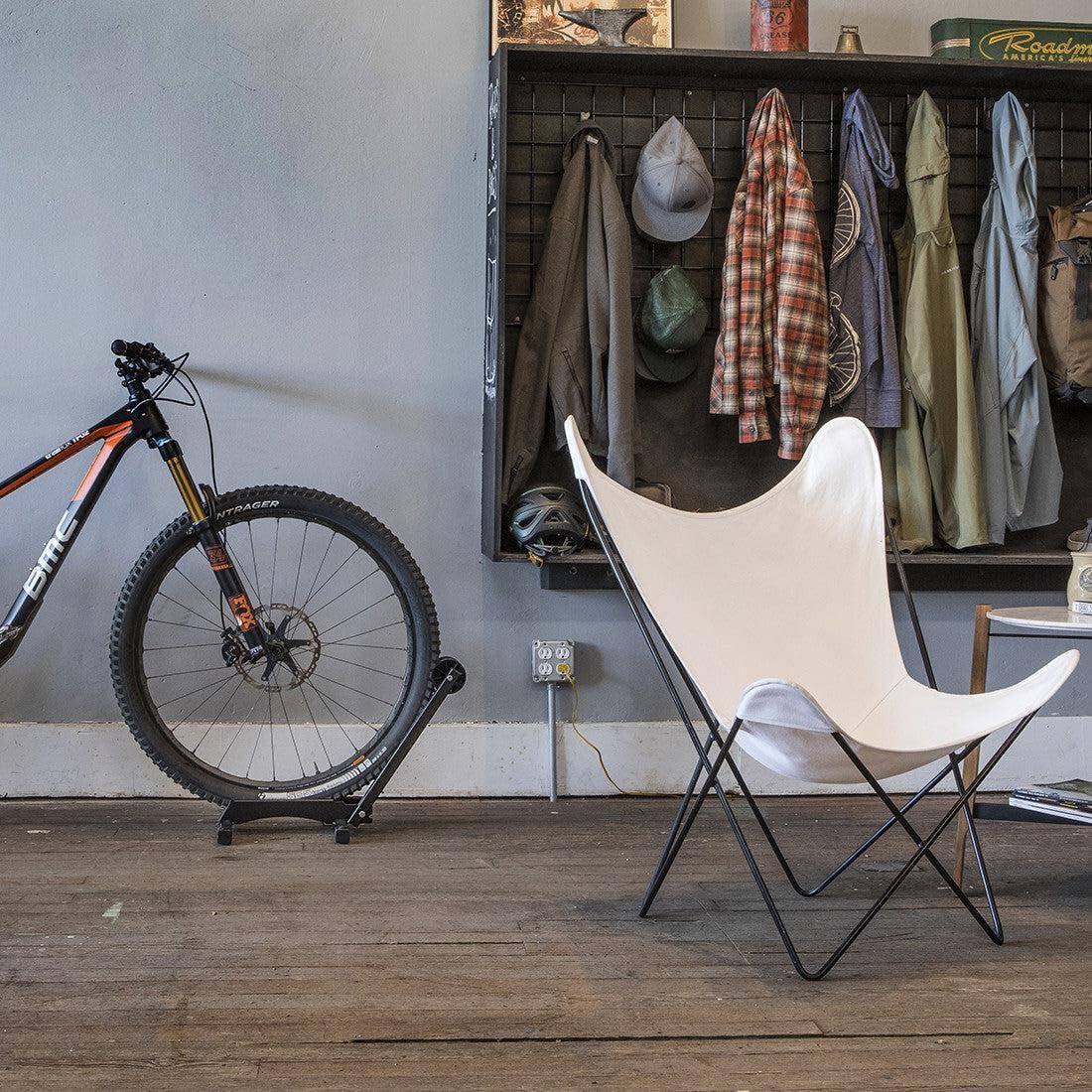 Feedback Sports RAKK spring-loaded wheel-secure parking in action.