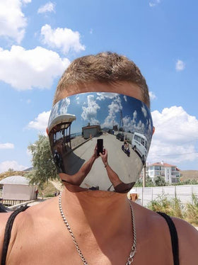 FEISEDY anti-fog protective shield close-up on premium UV resistant PC panels.