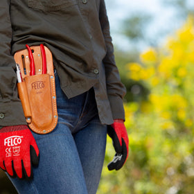 FELCO F910+ leather holster belt-clip combo for pruning tools.