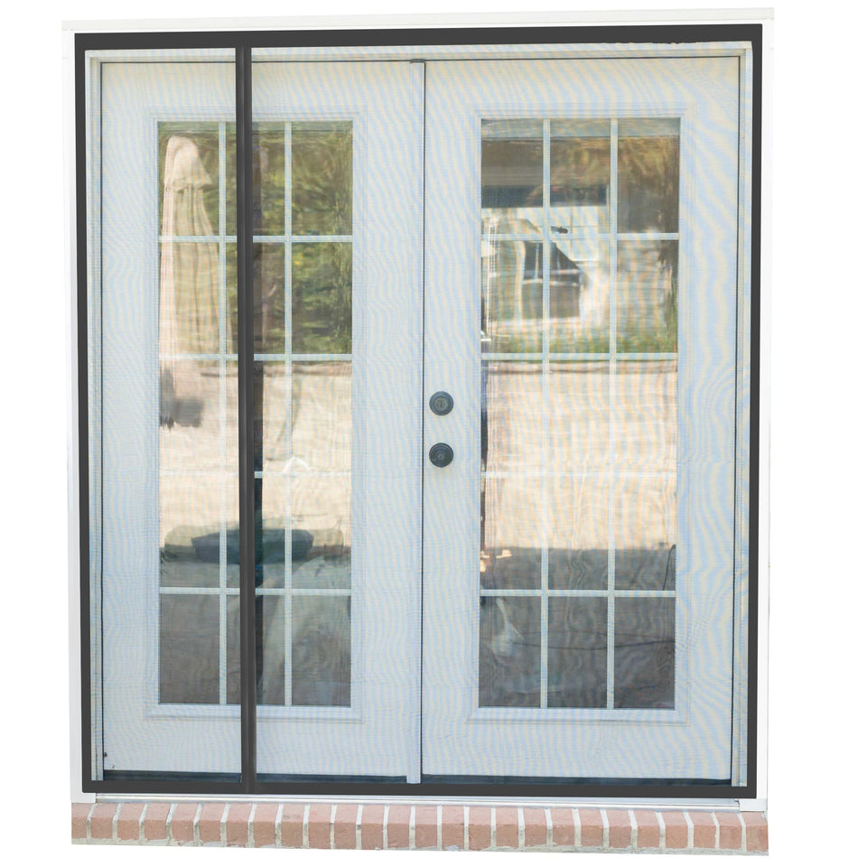 Fenestrelle magnetic screen door with header adjustment for a precise fit and hands-free use