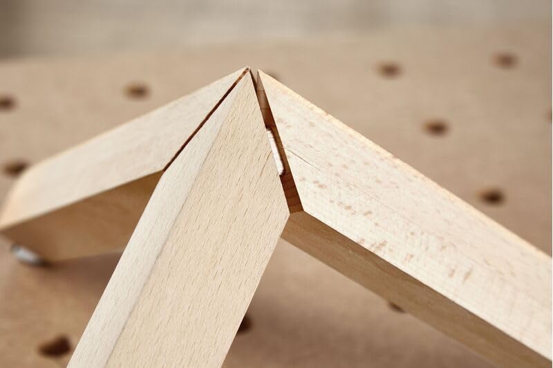 Festool Domino beech 6x20x40mm – blister-pack packaging for easy stocking.