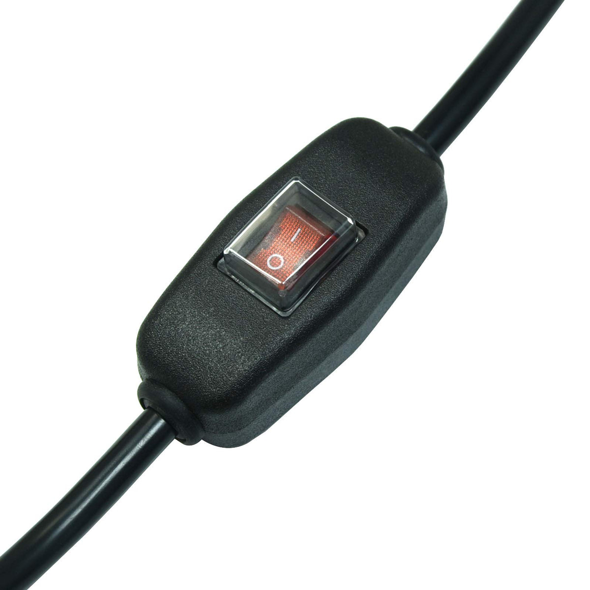 FILSHU NEMA 5-15P plug close-up showing reliable power connection.