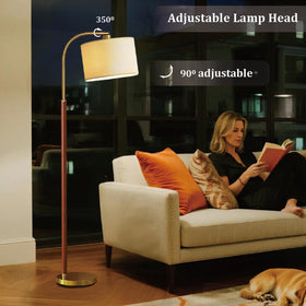 FINNCHY linen lampshade complements the warm 3000K glow.