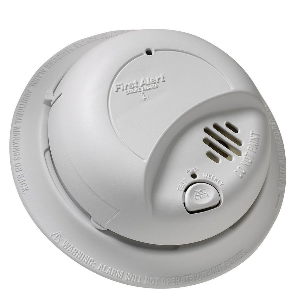 First Alert BRK 9120B hardwired smoke detector for reliable home fire alert during outages