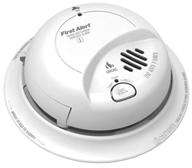 First Alert BRK SC9120FF front view of hardwired detector with LED indicators for reliable alerts