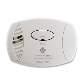 First Alert CO600 plug-in detector mounted in a wall outlet for continuous monitoring