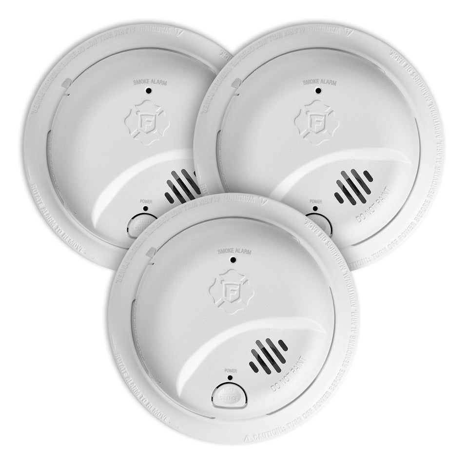 First Alert SMI105-AC front view of interconnect smoke alarm