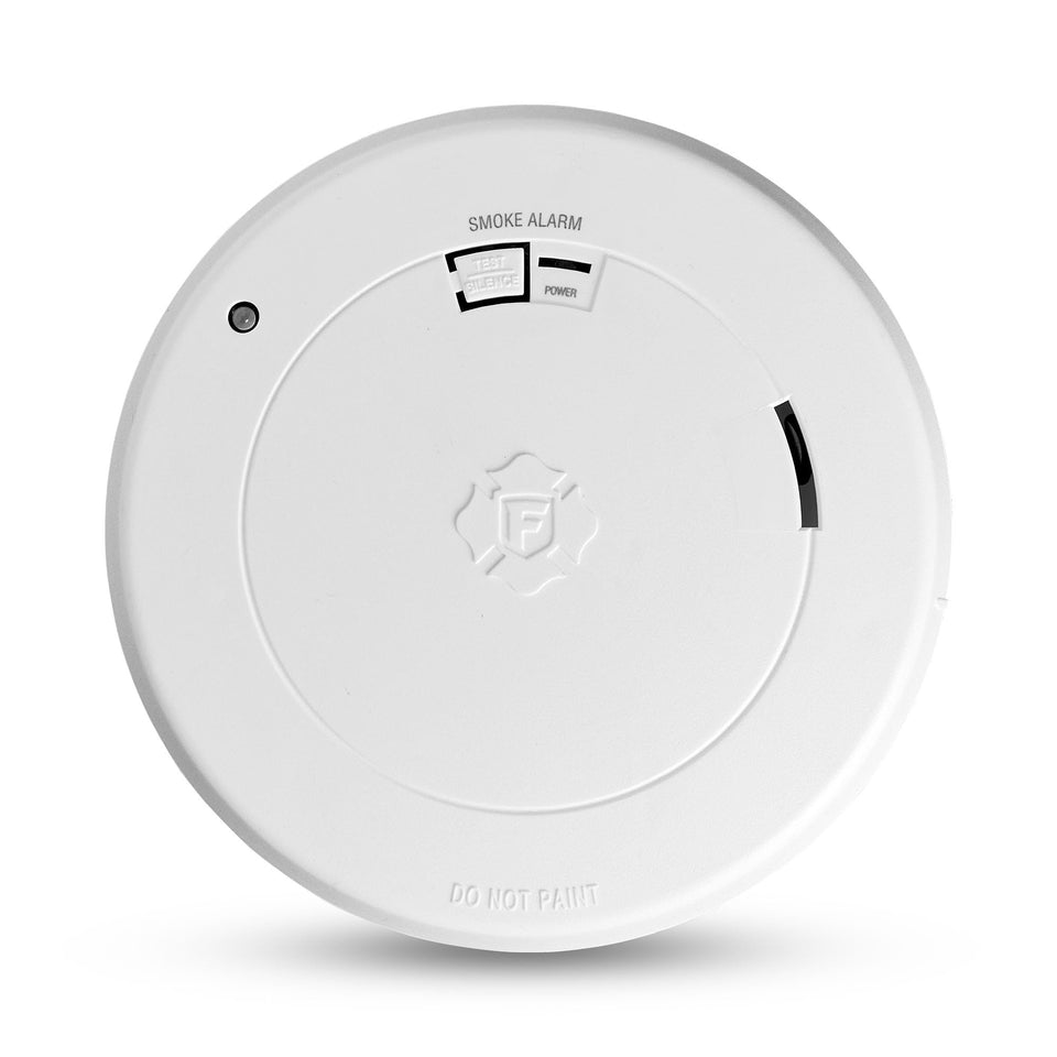 First Alert SM210L with safety path light guides you to safety during emergencies.