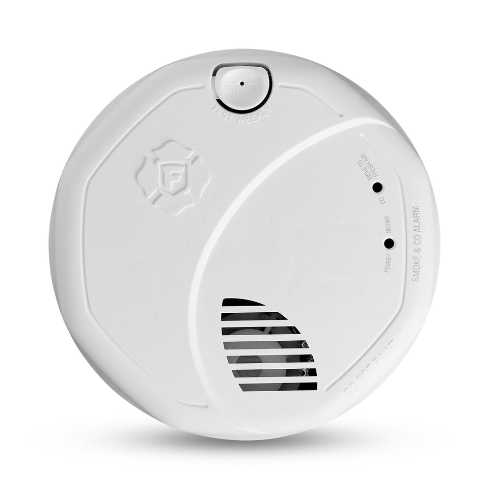 First Alert SMCO410 front view with 2-in-1 smoke and CO detection for homes.
