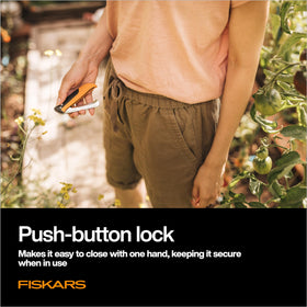 Fiskars ergonomic handle promotes comfortable, precise harvesting