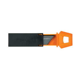 Fiskars Pro CarbonMax blades stored in a compact container for on-the-go tasks.