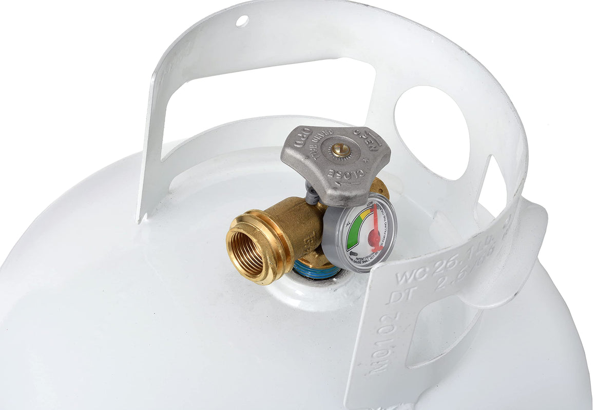 Flame King YSN11SQT gauge reading showcasing built-in gas meter for easy propane level checks