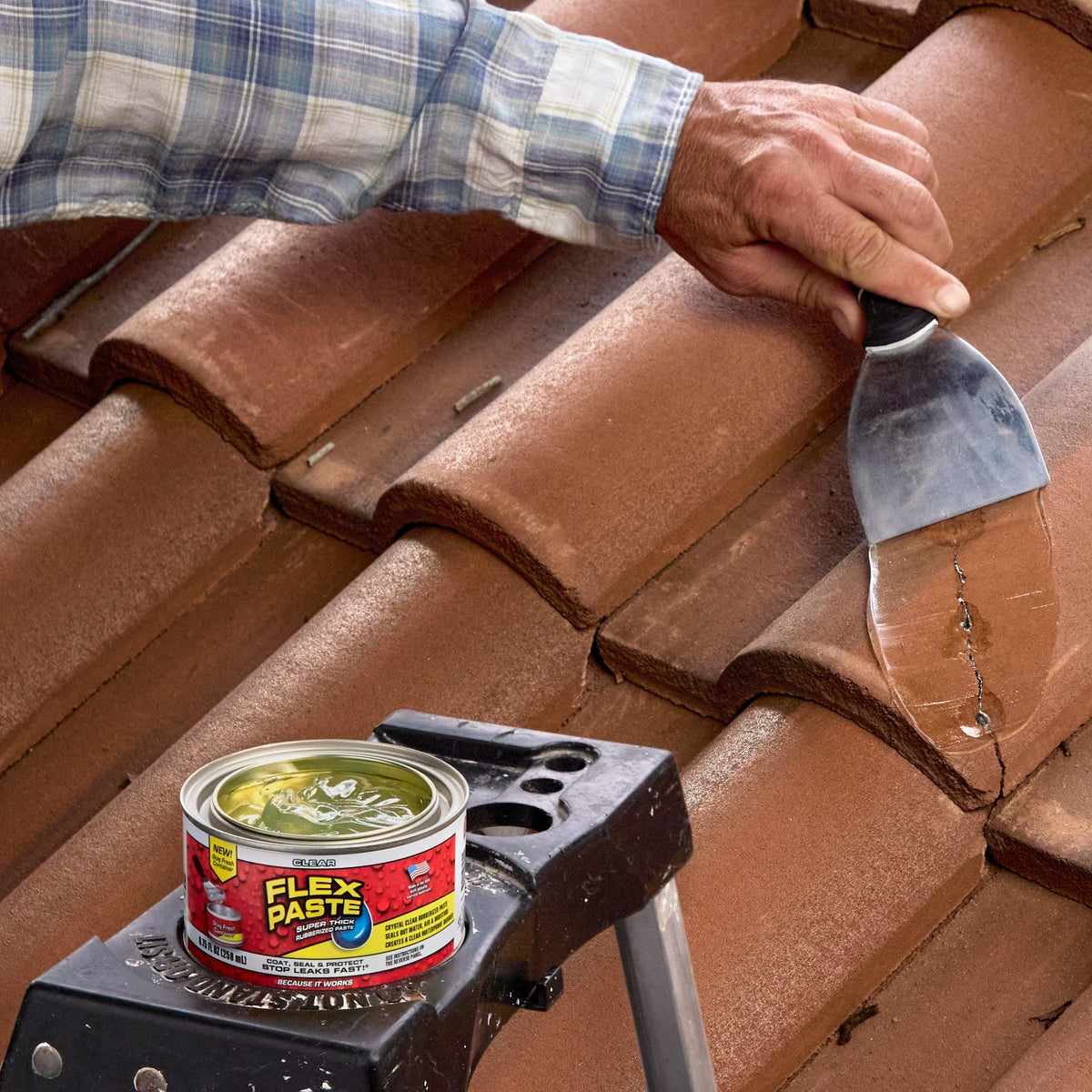 Flex Paste applies-underwater proves underwater application capability on wet surfaces.