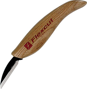 Flexcut KN14 in-use demonstrates smooth contour-following carving.