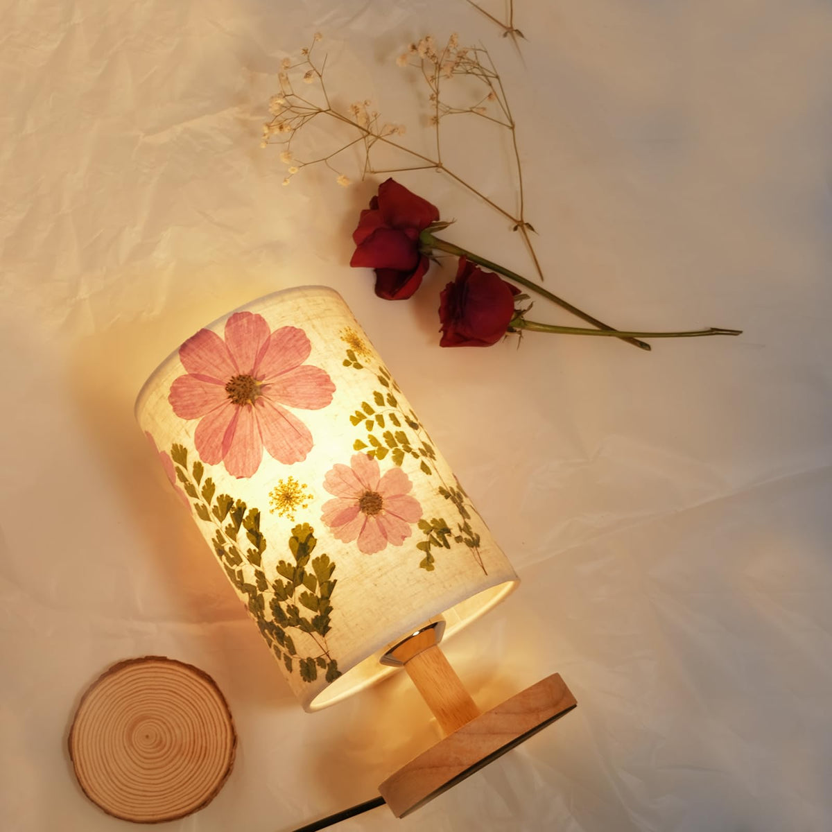 Floresita gift-ready lamp packaging makes a thoughtful present.