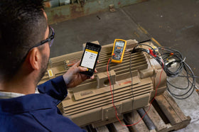 Rugged industrial design of the Fluke 1587 FC