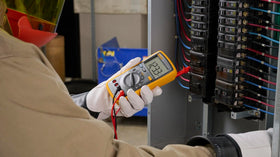 Fluke 15B+ CAT III 600V design supports safer field work.