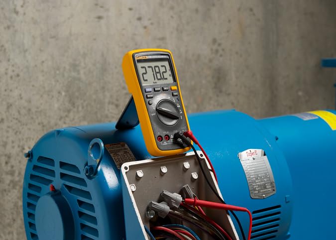 Fluke 17B+ resistance, continuity and capacitance tests aid quick troubleshooting