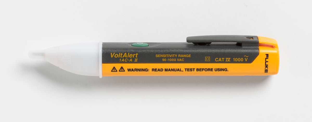 Fluke 1AC II VoltAlert performs self-test with Voltbeat indicator