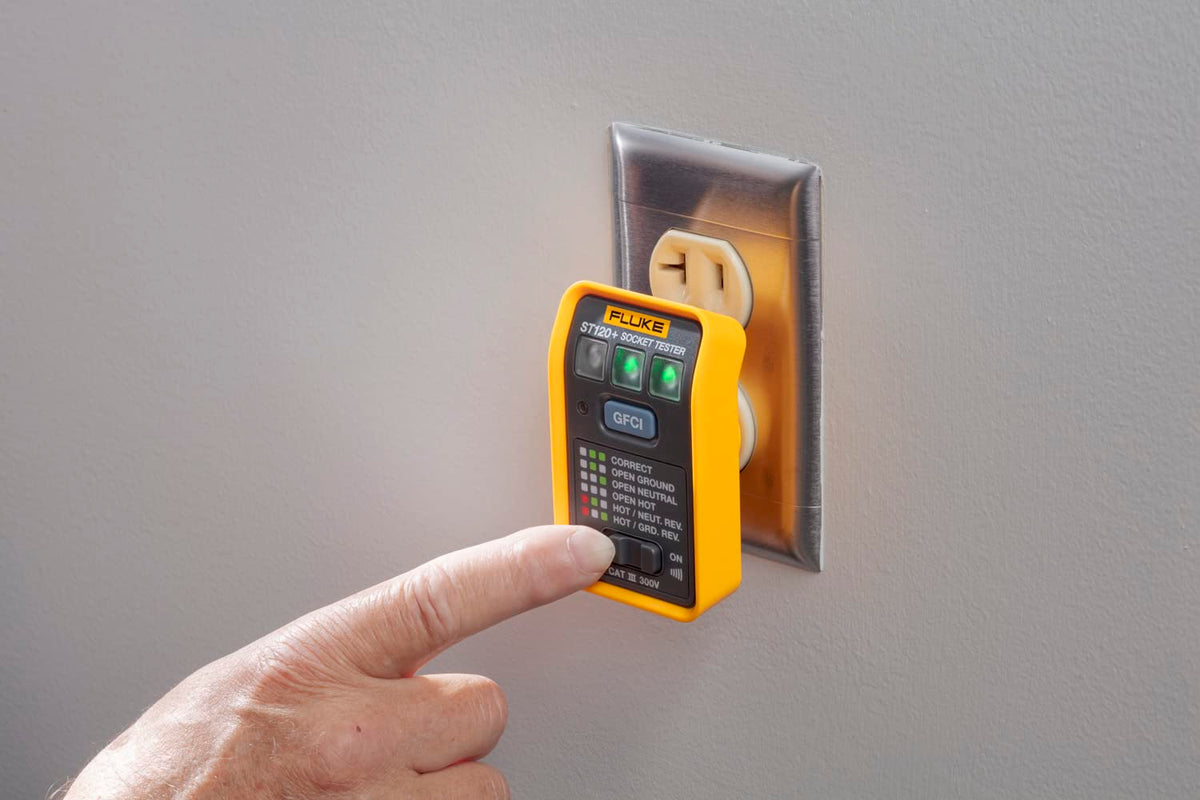 Fluke ST120+ rugged compact design suits busy job sites.