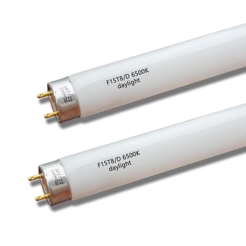 Flyercatch 18-inch F15T8-DL bulb front view showing daylight lighting for aquariums.