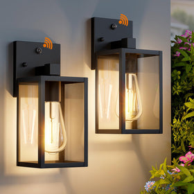 FNYUSLET dusk-to-dawn wall light front-view with automatic night glow for porch safety