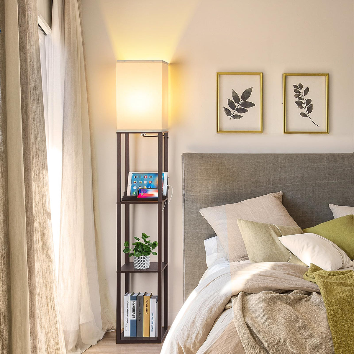 FOLKSMATE floor lamp with USB ports and outlet for device charging