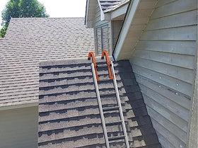 Foozet Ladder Stabilizer wheel design allows easy roof repositioning.