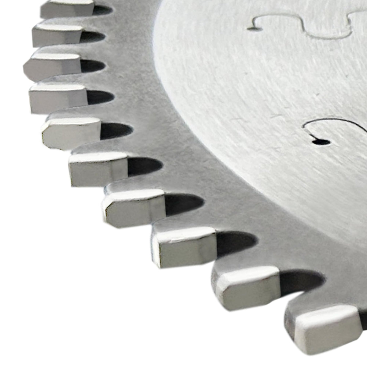 FOXBC aluminum cutting with corded or cordless saws on site
